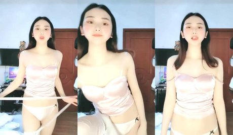 PEWORLD030102